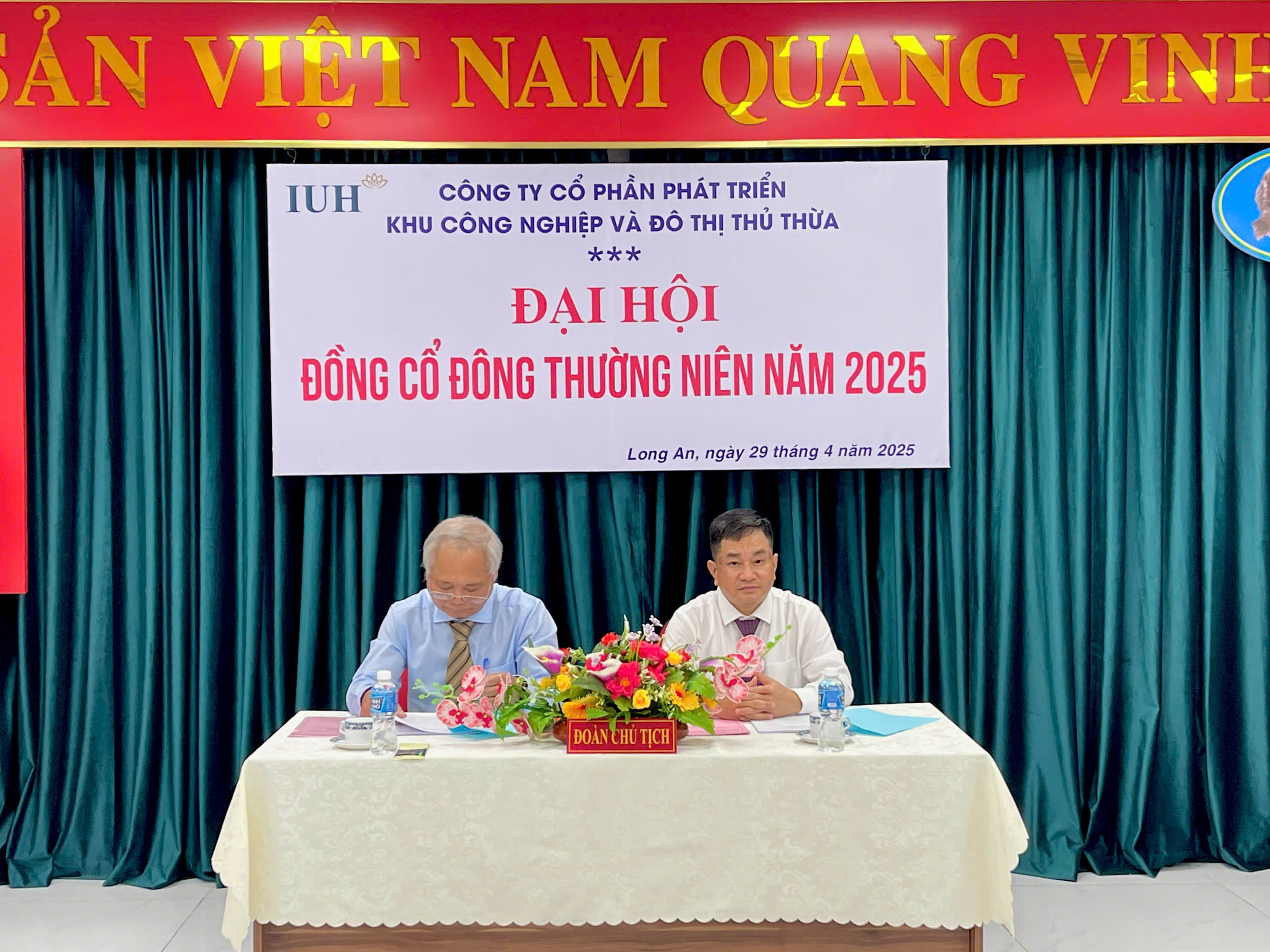 IUH TỔ CHỨC THÀNH CÔNG ĐẠI HỘI ĐỒNG CỔ ĐÔNG THƯỜNG NIÊN NĂM 2025